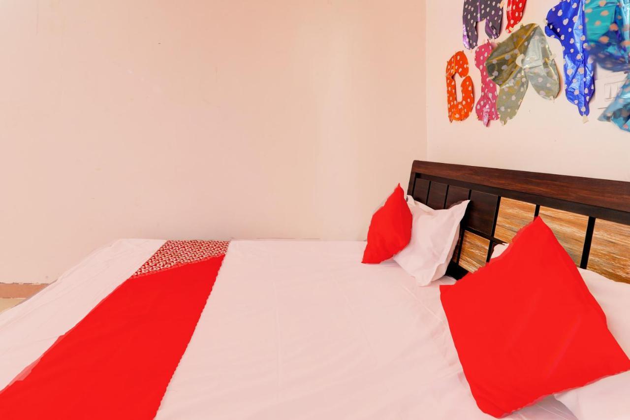Oyo Flagship Shine Hotel Chinhat Dış mekan fotoğraf
