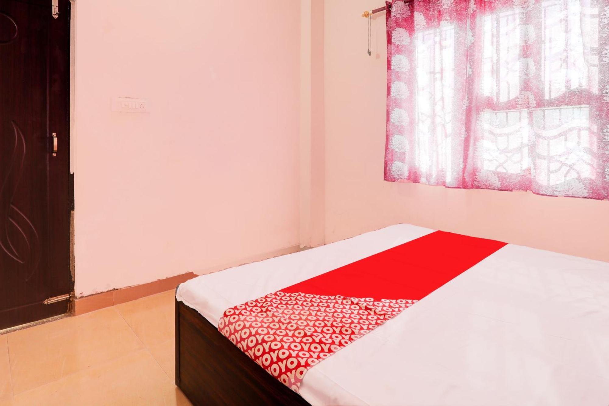 Oyo Flagship Shine Hotel Chinhat Dış mekan fotoğraf
