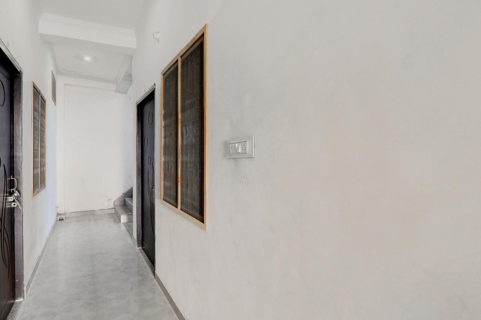 Oyo Flagship Shine Hotel Chinhat Dış mekan fotoğraf