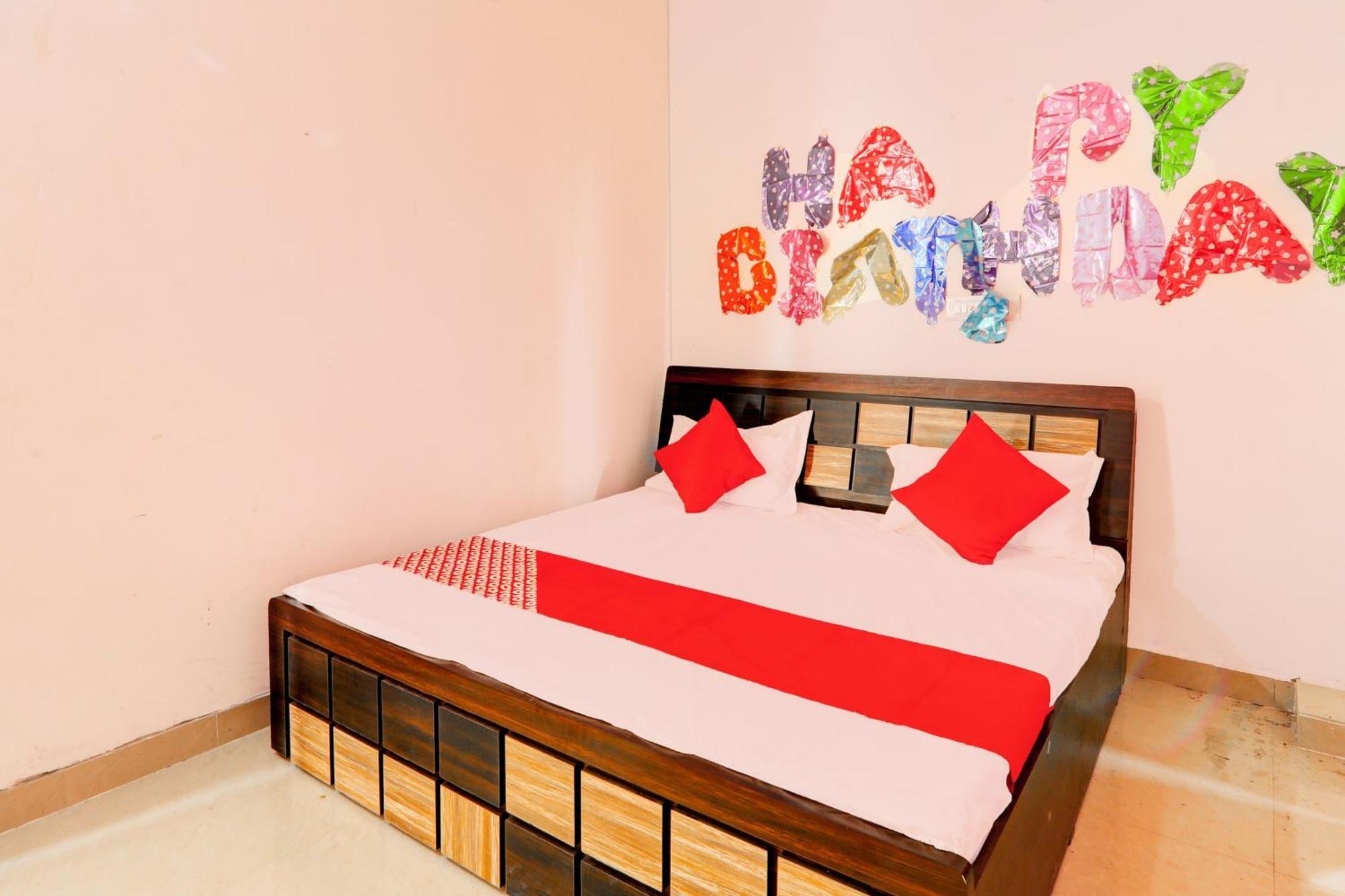 Oyo Flagship Shine Hotel Chinhat Dış mekan fotoğraf