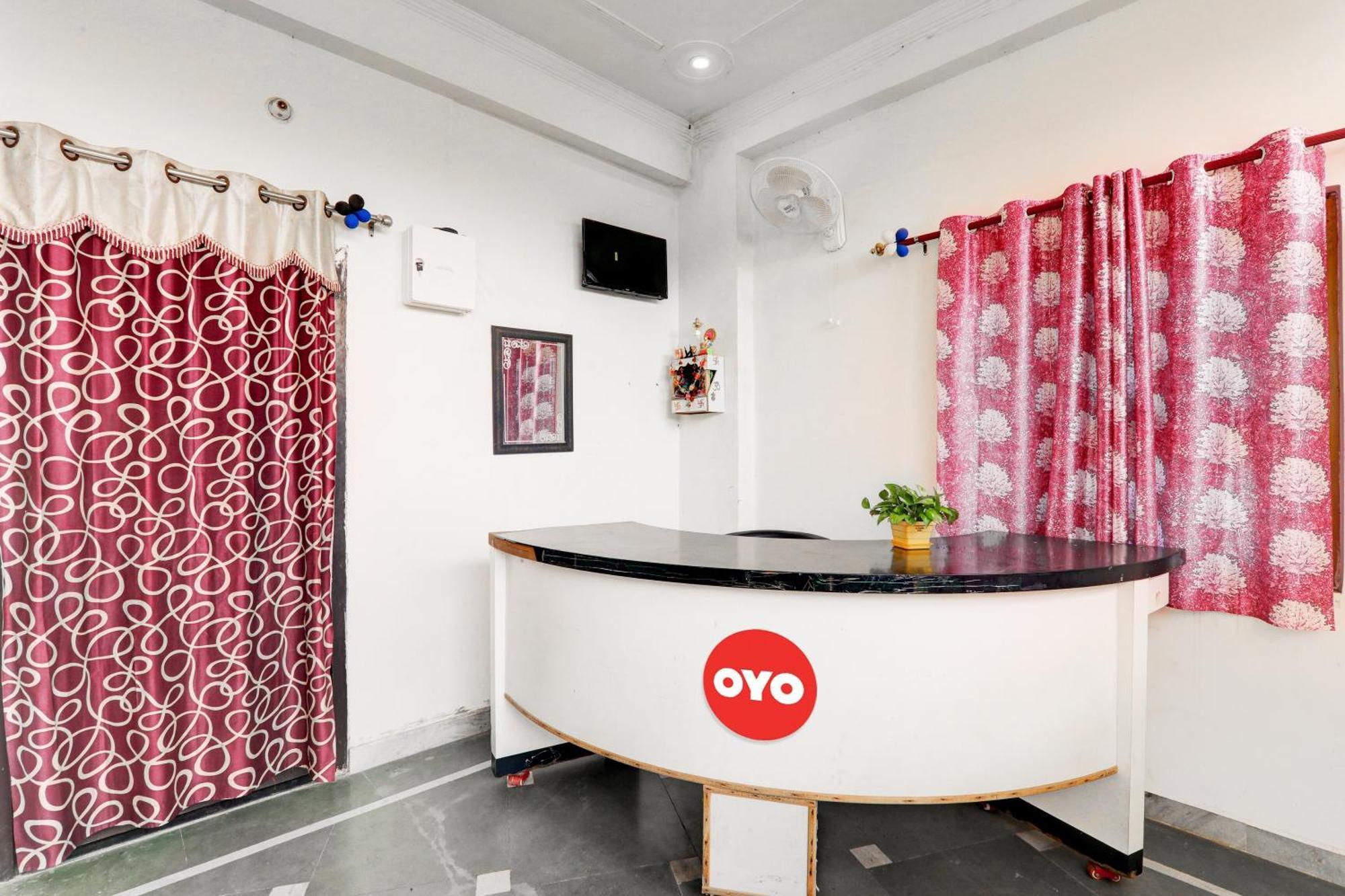 Oyo Flagship Shine Hotel Chinhat Dış mekan fotoğraf